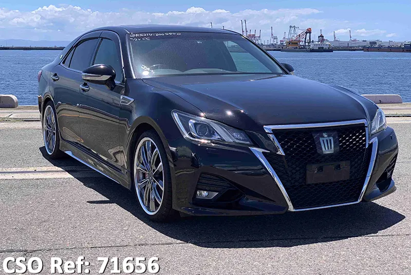 Toyota / Crown 2015